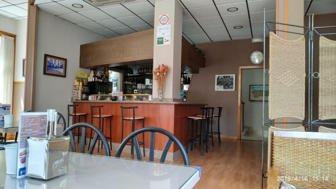 Hotel Plaza Onís Kültér fotó